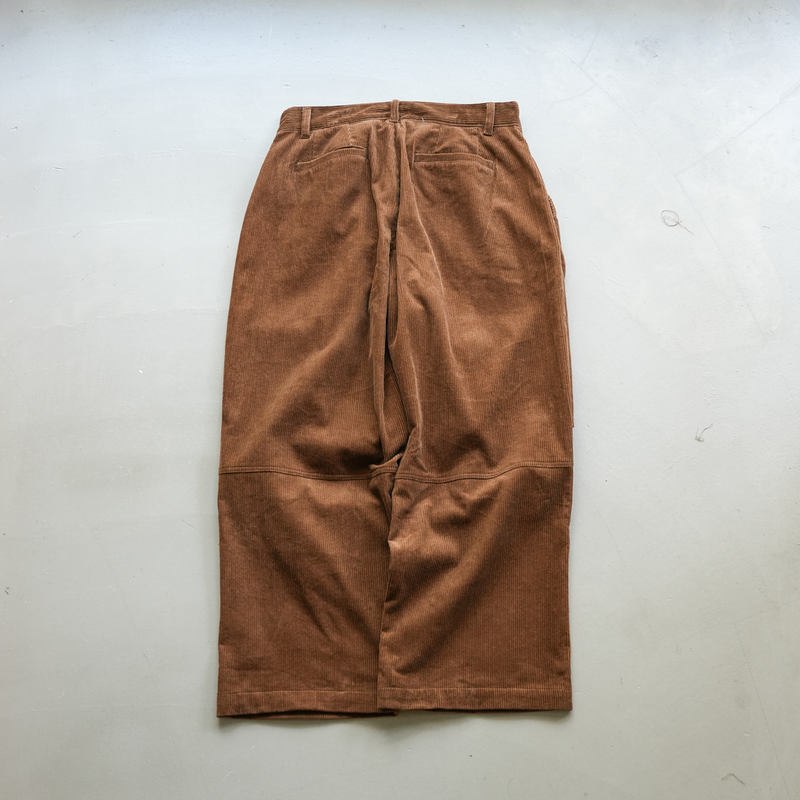 【1週間以内にお届け】 BLUETOWN EASY CORDUROY PANTS B5015