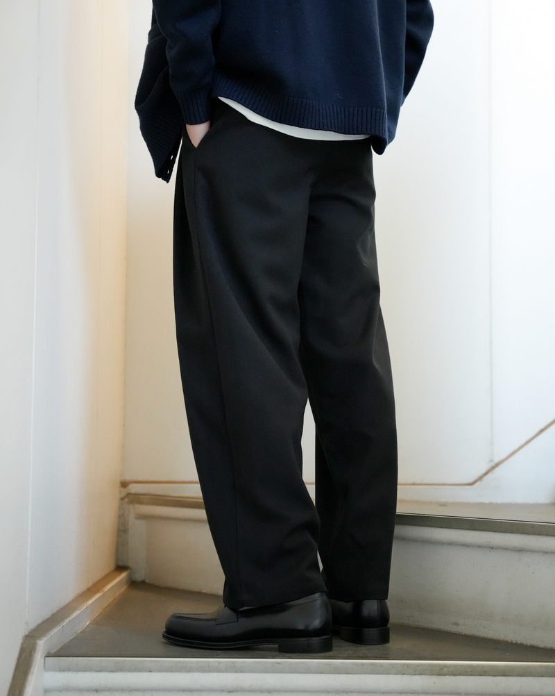 [Limited Sale - Delivery within 1 week] BLUETOWN TWO TUCK PANTS B4012
