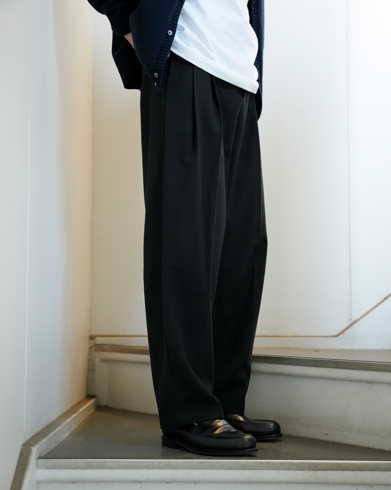 [Limited Sale - Delivery within 1 week] BLUETOWN TWO TUCK PANTS B4012