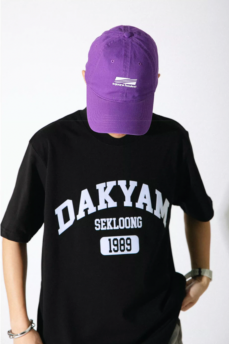 DAKYAM ロゴプリントTシャツ B4185