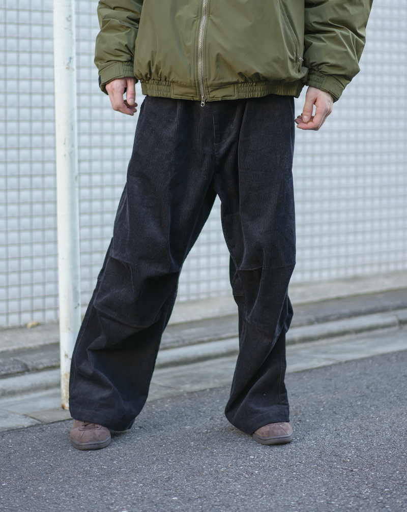 【1週間以内にお届け】 BLUETOWN EASY CORDUROY PANTS B5015