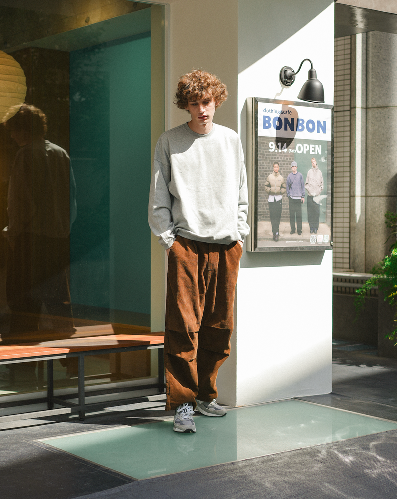 【1週間以内にお届け】 BLUETOWN EASY CORDUROY PANTS B5015