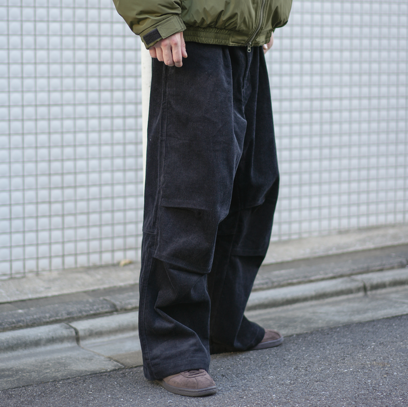 【1週間以内にお届け】 BLUETOWN EASY CORDUROY PANTS B5015