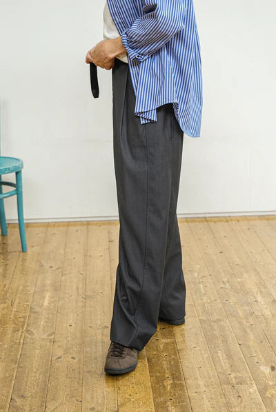 [Delivered within 1 week] BLUETOWN Split Line Twill Pants B4006