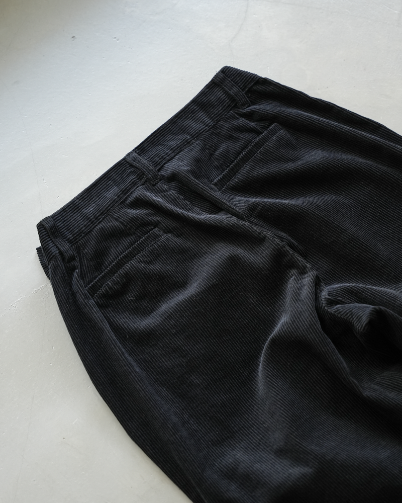 【1週間以内にお届け】 BLUETOWN EASY CORDUROY PANTS B5015