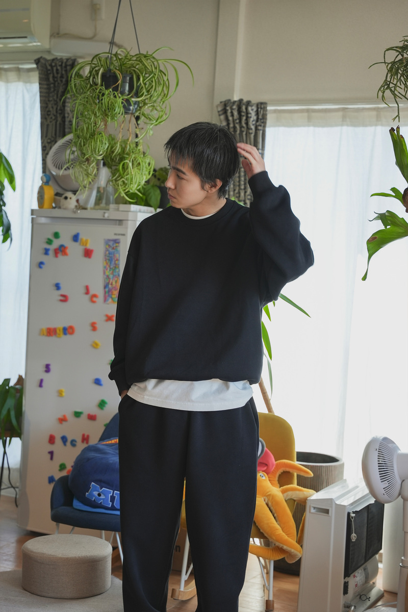 [Delivered within 1 week] BLUETOWN CREW NECK SWEATSHIRT B3401