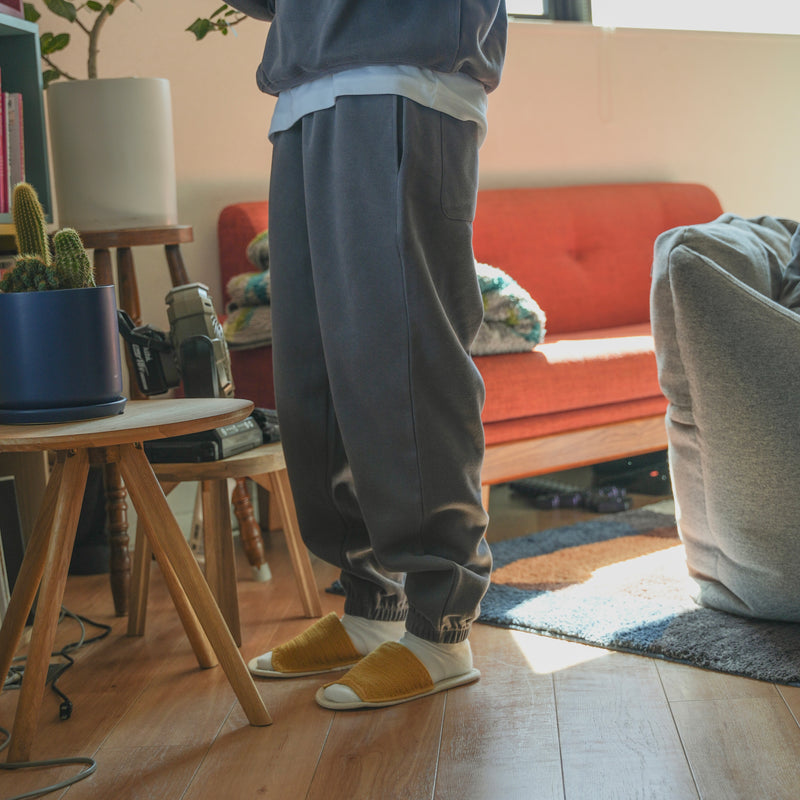 [Delivered within 1 week] BLUETOWN EASY SWEATPANTS B3402