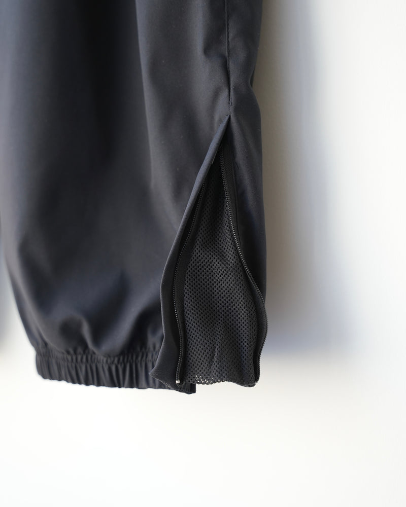 [Expected delivery in early July] BLUETOWN Solotex nylon pants B4004